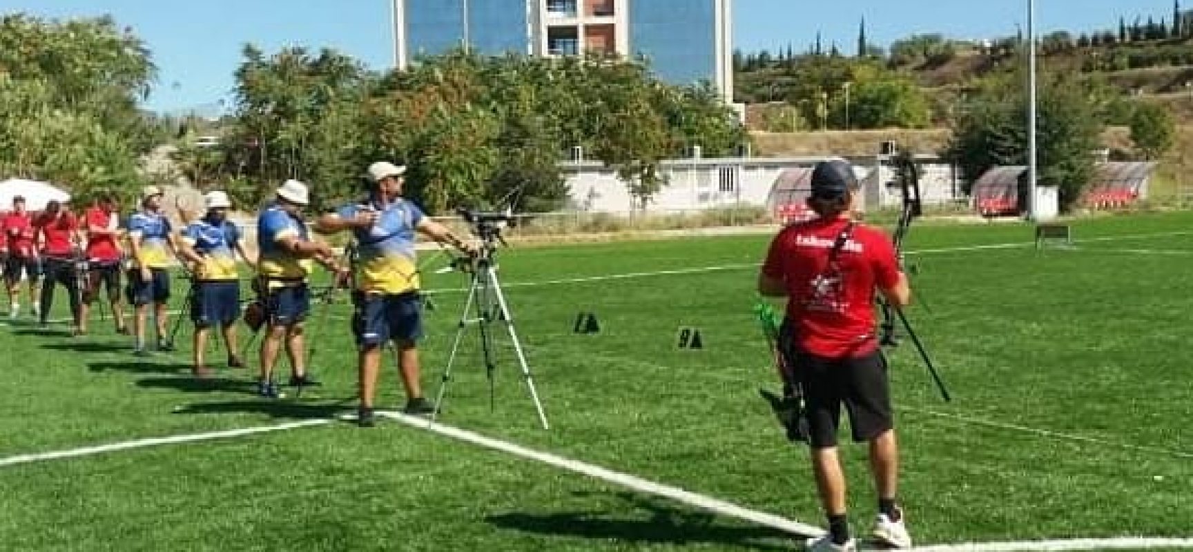 Tα μετάλλια του αγώνα που έγινε στη Θεσσαλονίκη στις 26 Σεπτεμβρίου