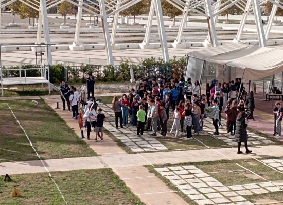 Tο “Τόξο του Οδυσσέα” σε σχολείο των Καλυβίων Θορικού