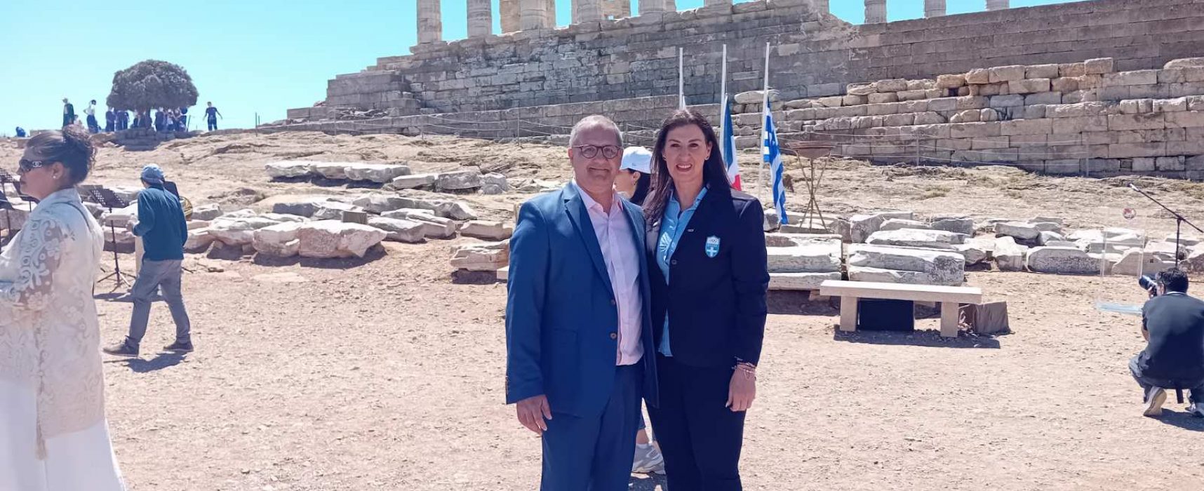 Οι κ.κ.Συναδινος Πέτρος και Ρερρας Αθανάσιος σε εκδηλώσεις της Ολυμπιακής λαμπαδηδρομιας σε Πάτρα και Σούνιο